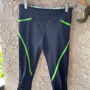 Lululemon Crowed Leggings Black/green Size 4